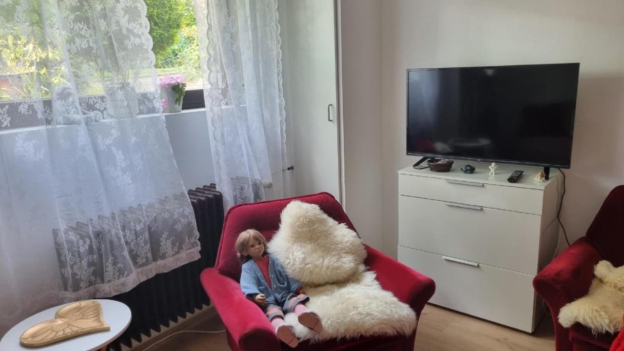 Ferienzimmer Bei Thomas - Gemuetliches Schlaf- Und Wohnzimmer Mit Modernem Bad Ulm Eksteriør bilde